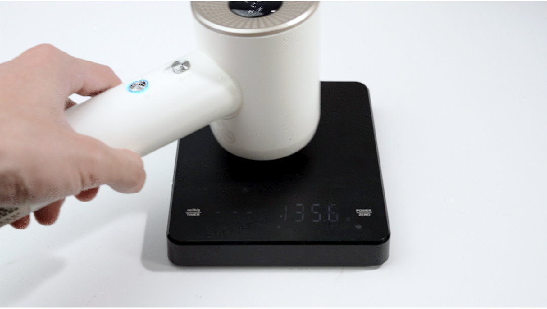 吹风机就不配有一头秀发了？新葡京娱乐用不起好几千的(图10)